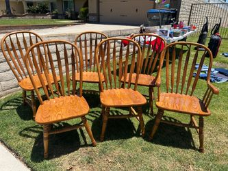 Set of 6 wooden chairs