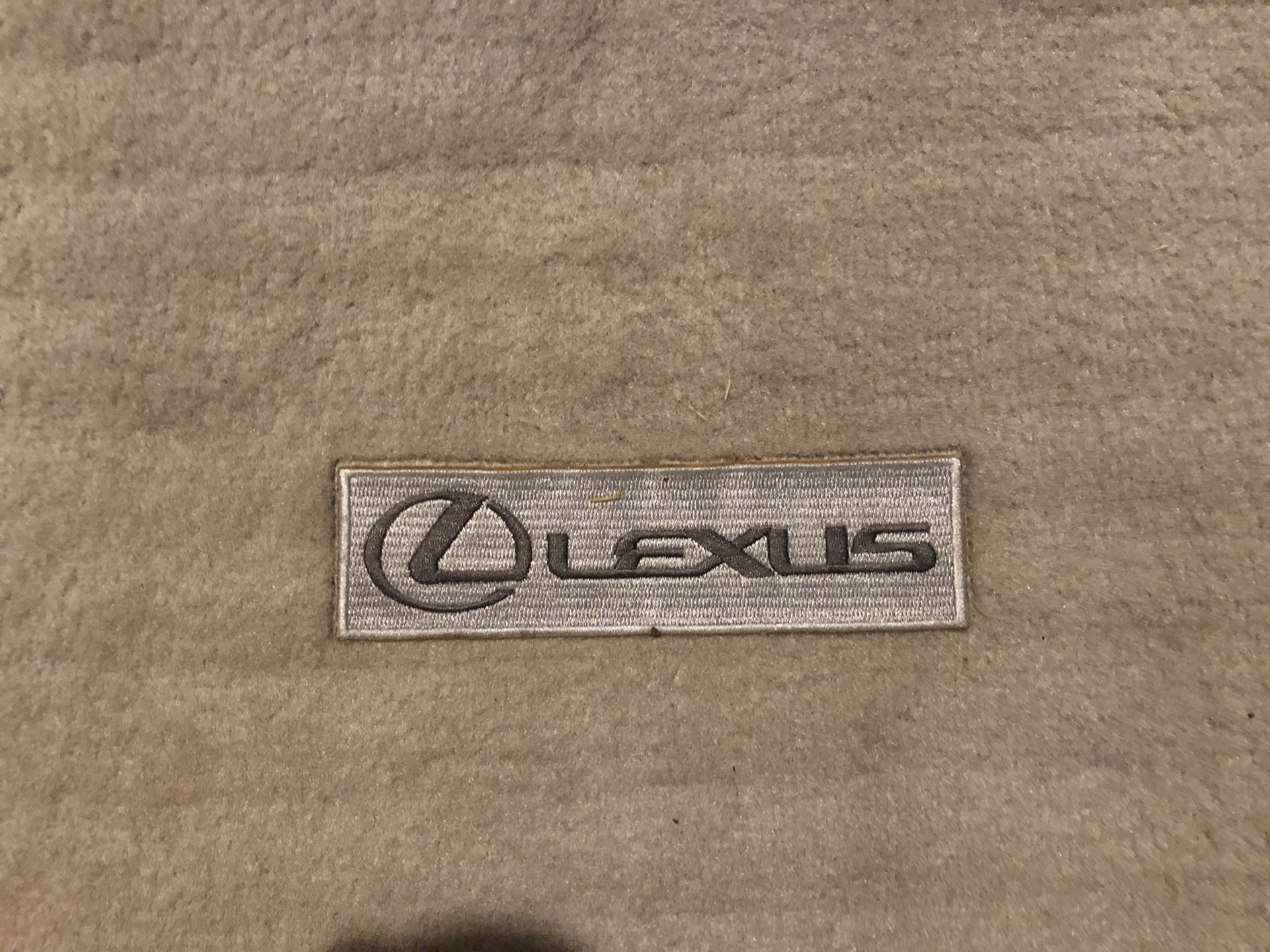 2004-2006 Lexus RX 330 cargo mat