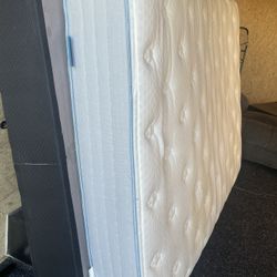 Queen Mattress And Box Spring