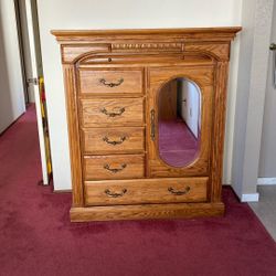 Dresser