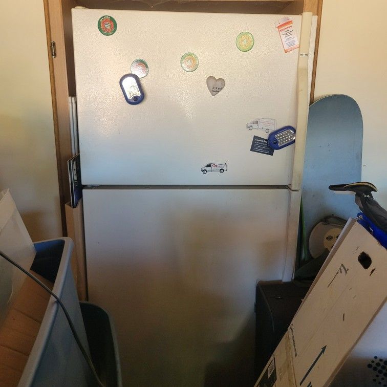 Garage Refrigerator *** Read Description **