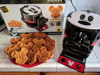 Disney Mickey Mouse Double Flip Waffle Maker  Waffle maker, Mickey waffle  maker, Mickey mouse waffle maker