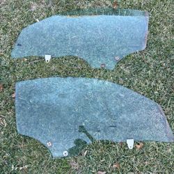 Infiniti G35 Left and Right Front Door Window Glass 
