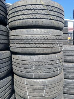 Tengo un set de llantas usadas 255 45 19 de la marca continental