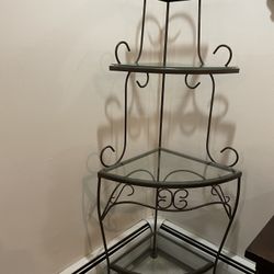 Corner Shelves 