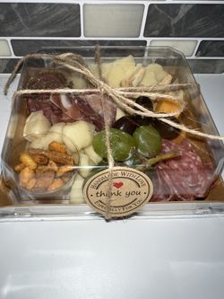 Perfect Charcuterie Gift/FREE delivery 