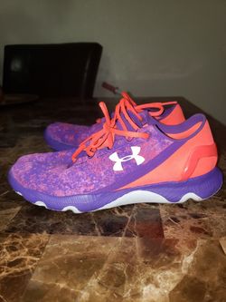 Under armour shoes for women size 6