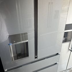 Ge Cafe French Door Refrigerator Like New Condition 