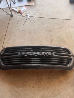 2019+ ram 1500 grill