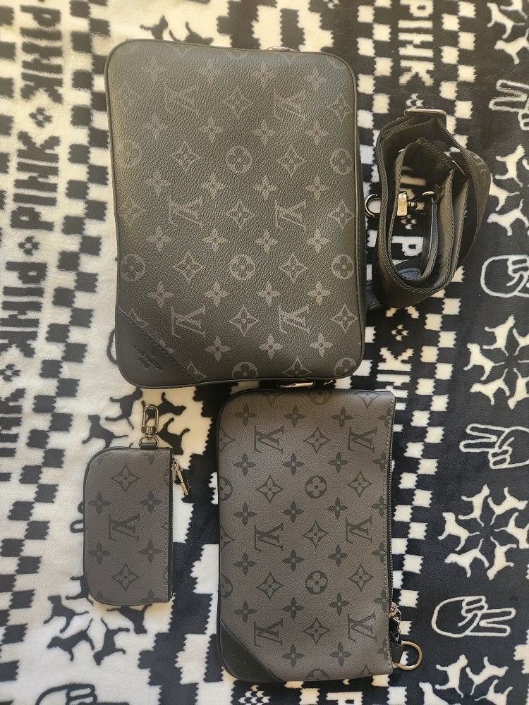 Louis Vuitton Trio Messenger Bag