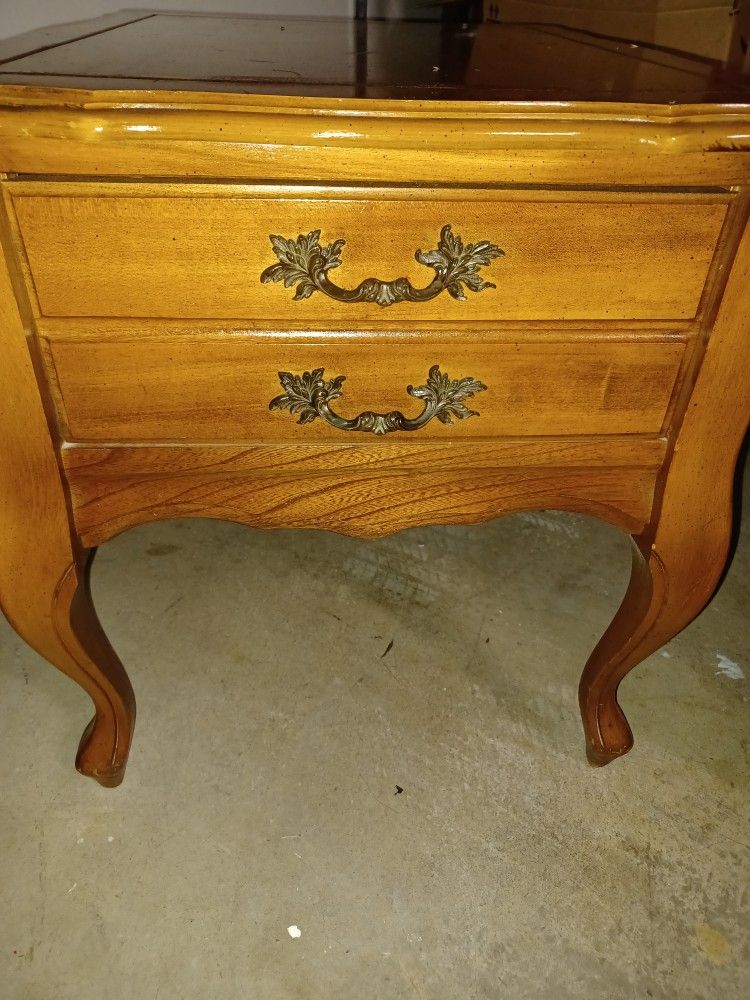 Vintage French Provincial End Table