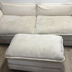 Sectional sofa. Color Ivory