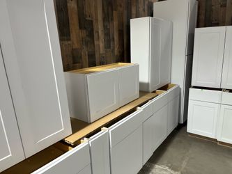 💥 Hampton bay shaker cabinets in Satin White