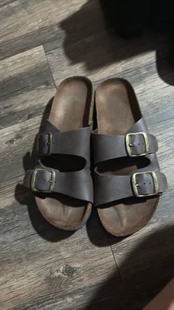 Women’s shoes