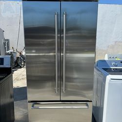 Like New kitchen Aid Built In  French Door Stainless Steel Refrigerator 36" 