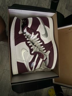 Air Jordan 1 Bordeaux size 11