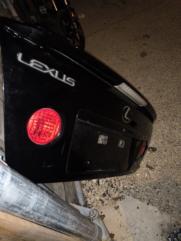 2000to05 Lexus Is300 Trunk