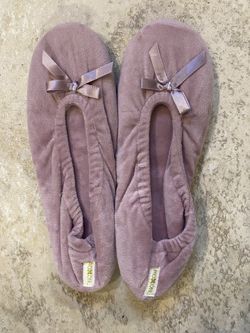 Ladies Mauve Slippers Small / Medium - NEW