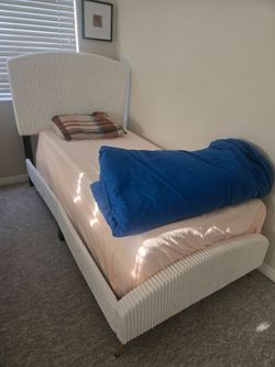 TWIN BEDFRAME with MATRESS