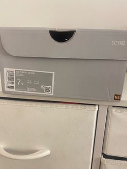 Air Force 1 LE (GS) pearl white size 7 Y