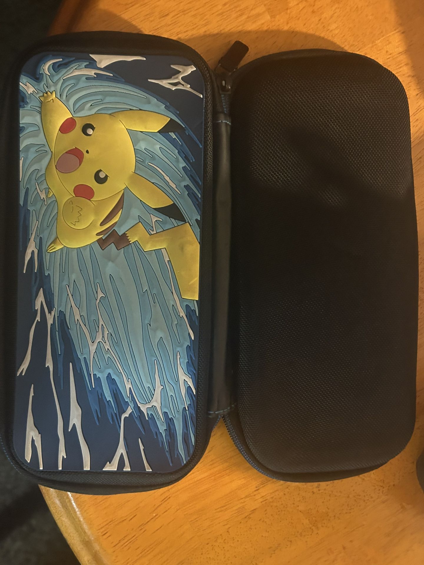 Pikachu Nintendo case