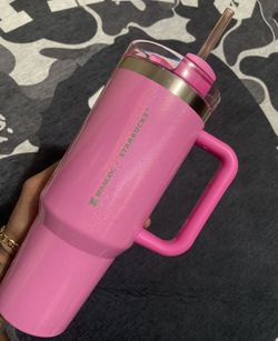Stanley x Starbucks (Target Exclusive) Quencher 40oz Tumbler Winter Pink (2024)