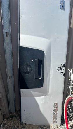 Titan tailgate