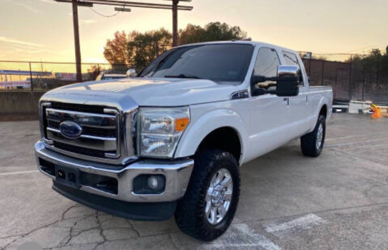 Head Lights/ F-250 Head lights/ F-250/ Ford/ Lights/ Headlamp/ bulbs