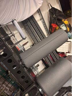 Rep rack mounted leg roller