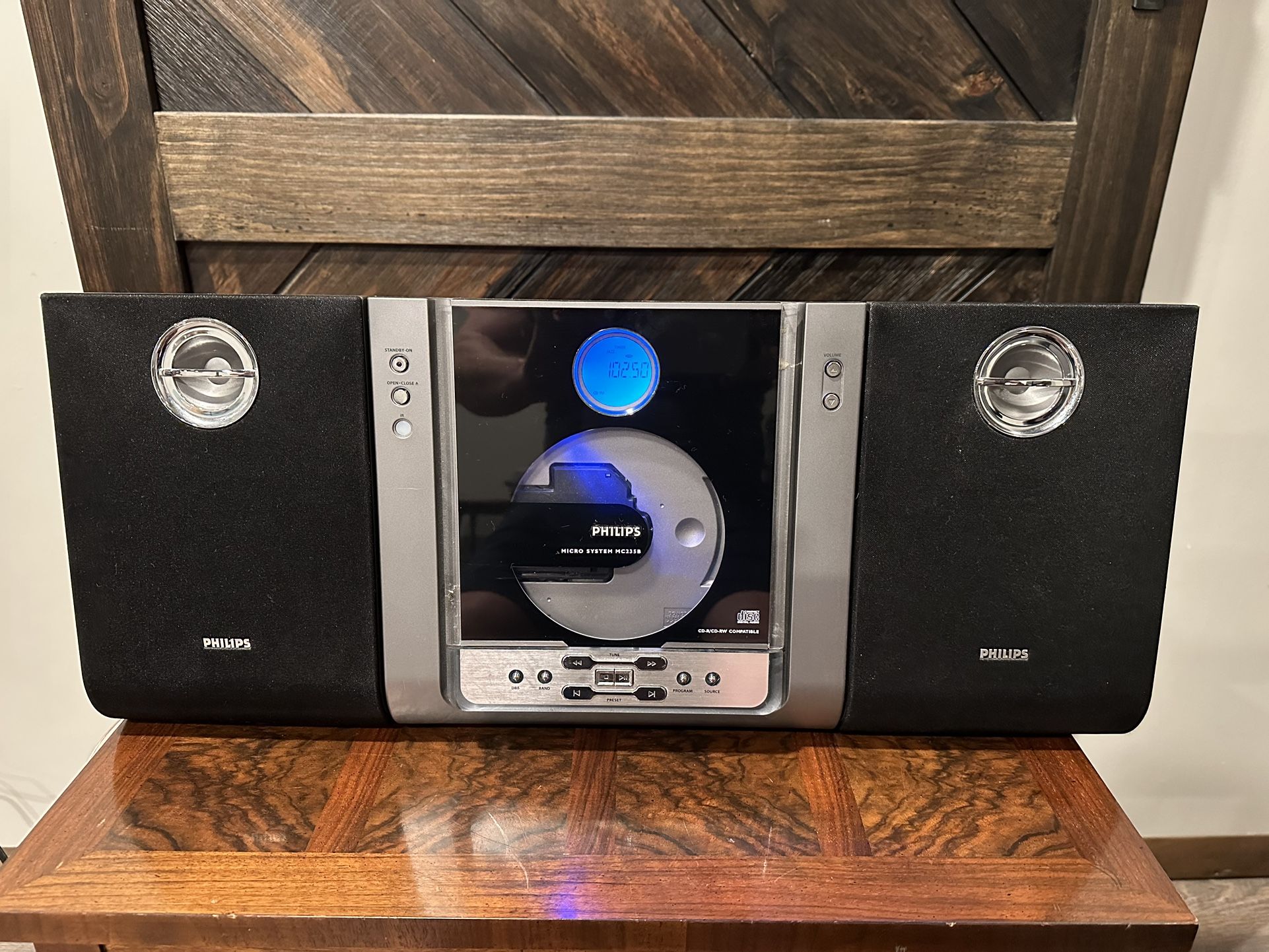 Phillips Micro System MC 235B CD/Stereo System