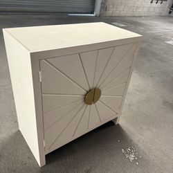 White Cabinet With Shelf 30x31 1/2x16D