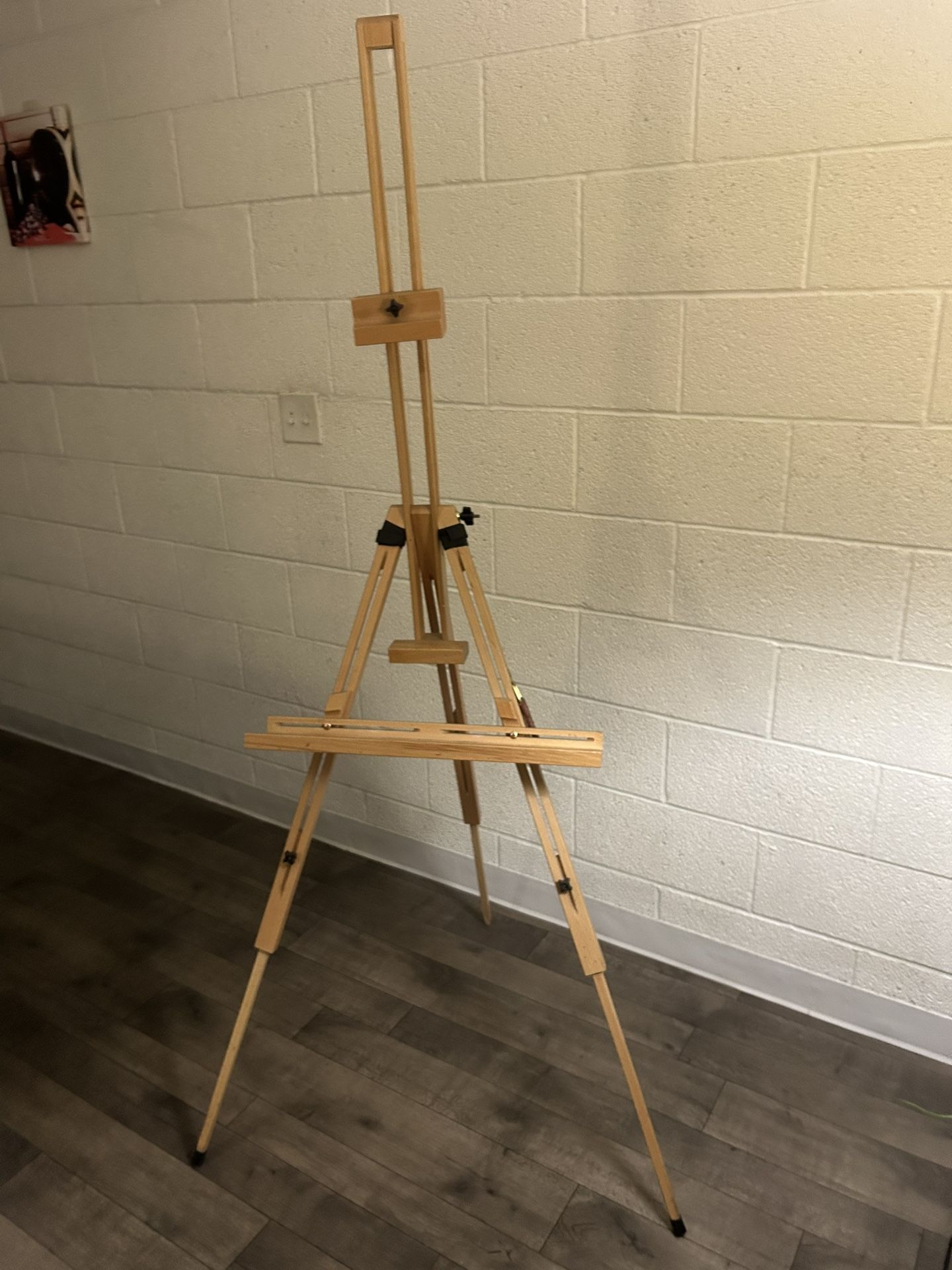 Art Easel. Oak Wood. All Adjustable.