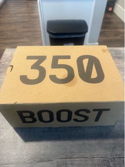 Women’s YEEZY 350 boost grey, size 6