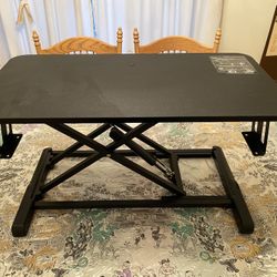 Sit/Stand Desktop Riser