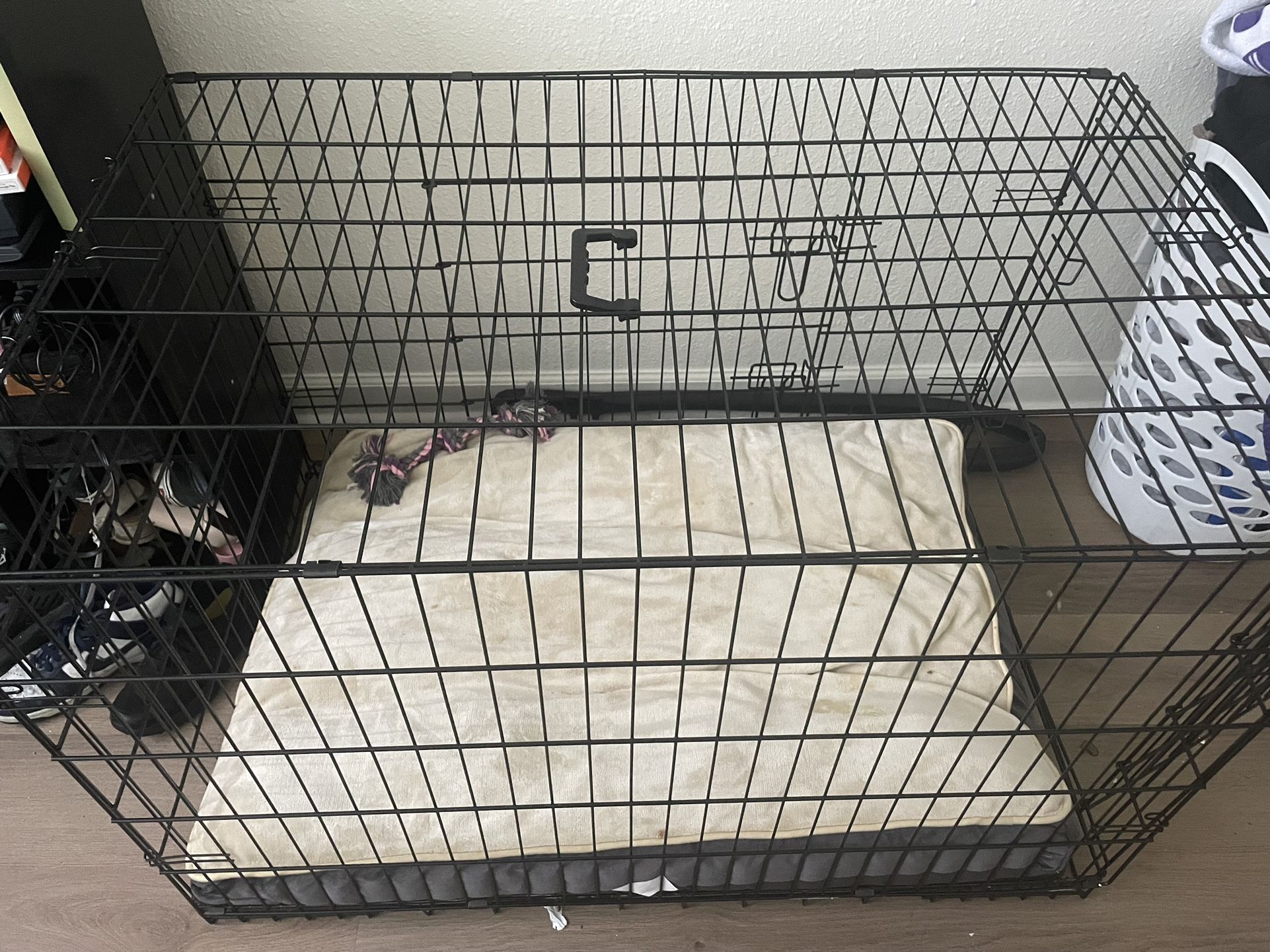 Large Dog Kennel 