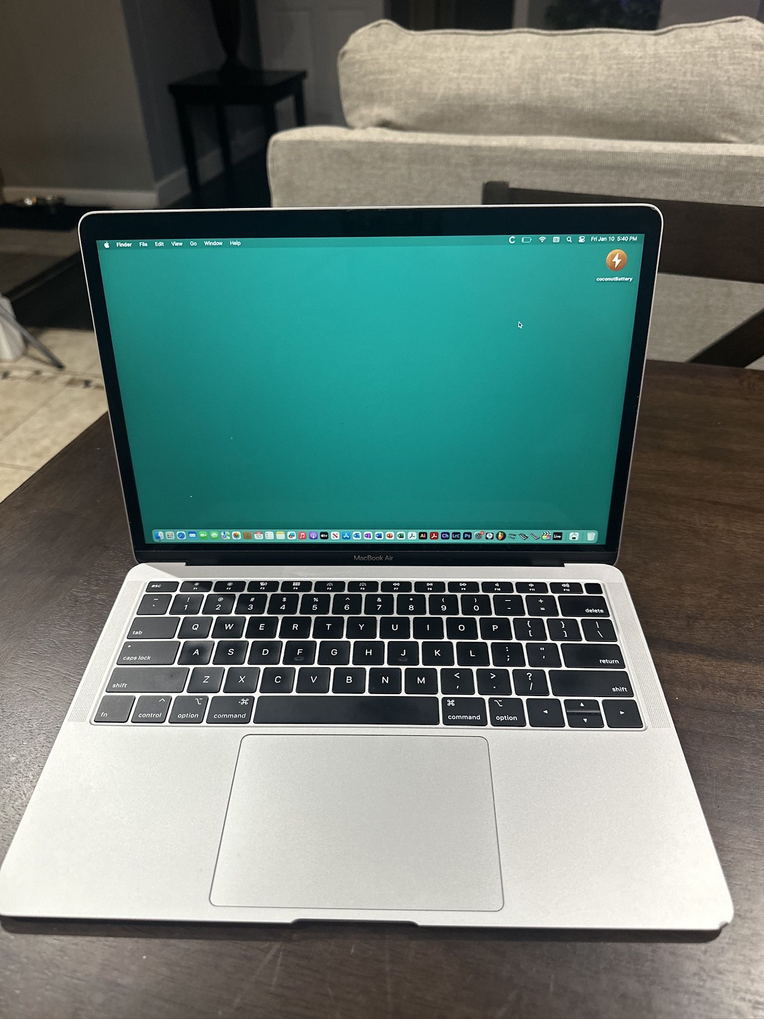 APPLE MACBOOK AIR 13” i5/ 16GB/ 256GB SSD! LOADED!