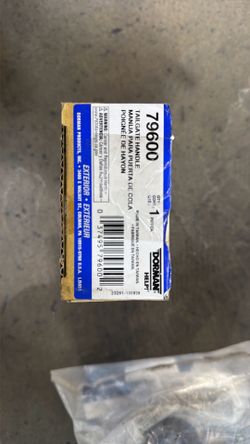 2000 Toyota Sienna Tailgate Handle