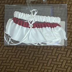 David’s Bridal Bride Garter Belt Apple (Red) / White