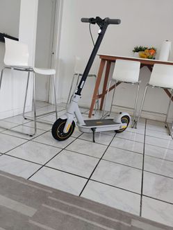 Ninebot New New like perfect %100