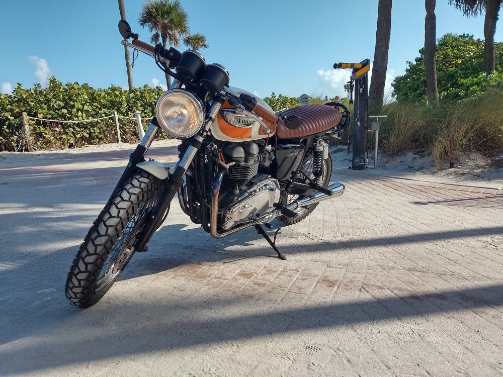 2005 Triumph Bonneville T100