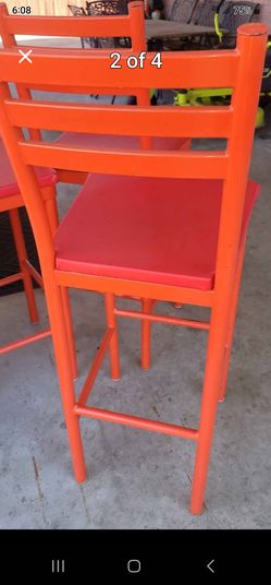 3 tall bar stools