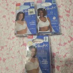 3 New  Playtex 44d Wireless  Bras  2 White And 1 Narine Blue 