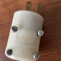 Leviton Hospital Grade Plug 15A 125V new