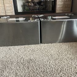 Washer and dryer pedestal