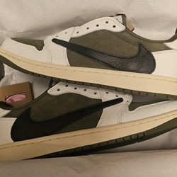 Travis Scott Jordan 1 Low "MediumOlive" Size 10.5 $600 Goat Edition 