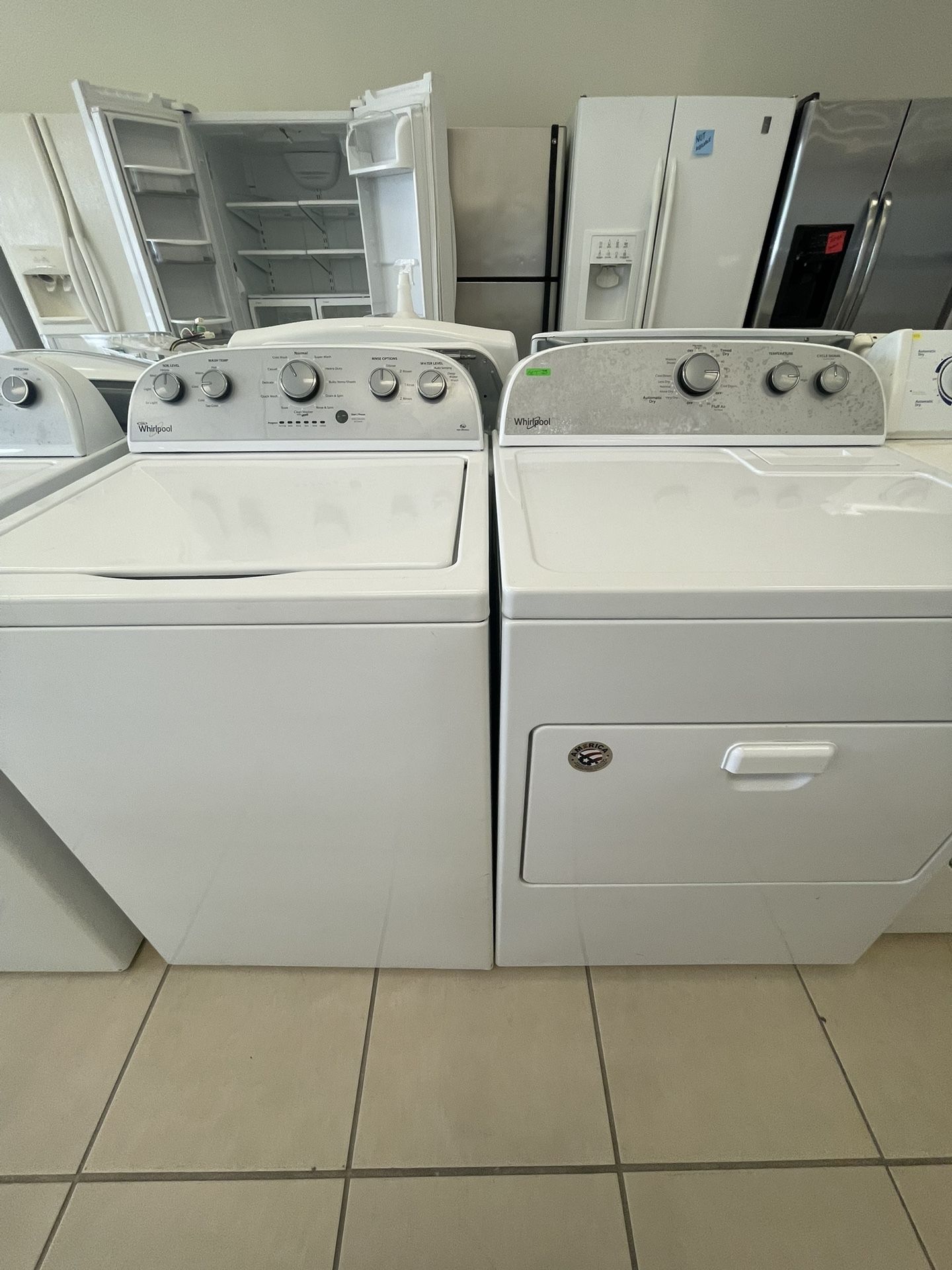 WHIRLPOOL SET WASHER AND DRYER WHITE