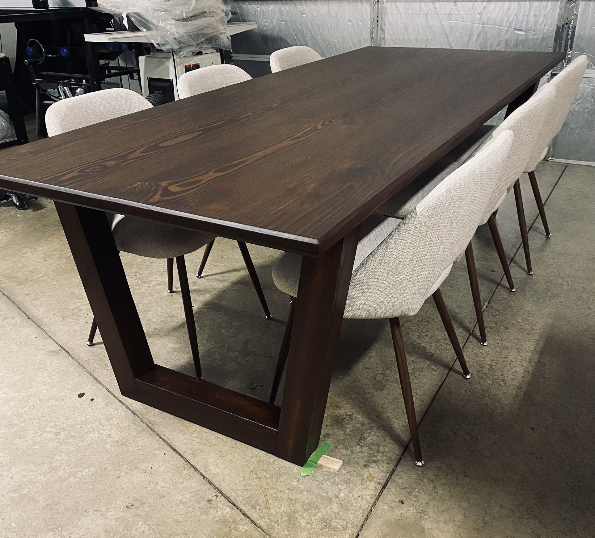Modern Dining Table And upholstered Chairs