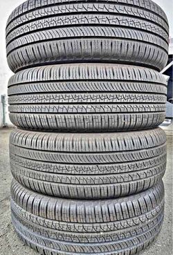 Set 245/50-20 Pirelli con el 80% de vida