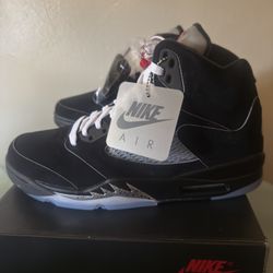 Jordan 5 Black Metallic 