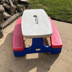 Little Tikes Picnic Bench